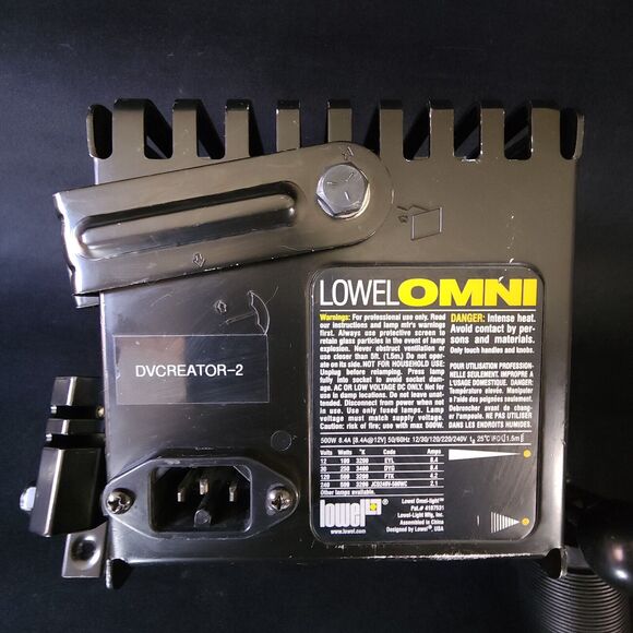 Black Handheld Lowel Omni Flood Light w/ Barn Doors 500 Watt - Picture 8 of 12